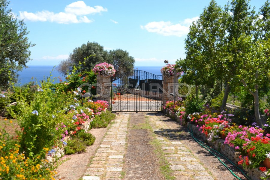 VILLA DEI FIORI