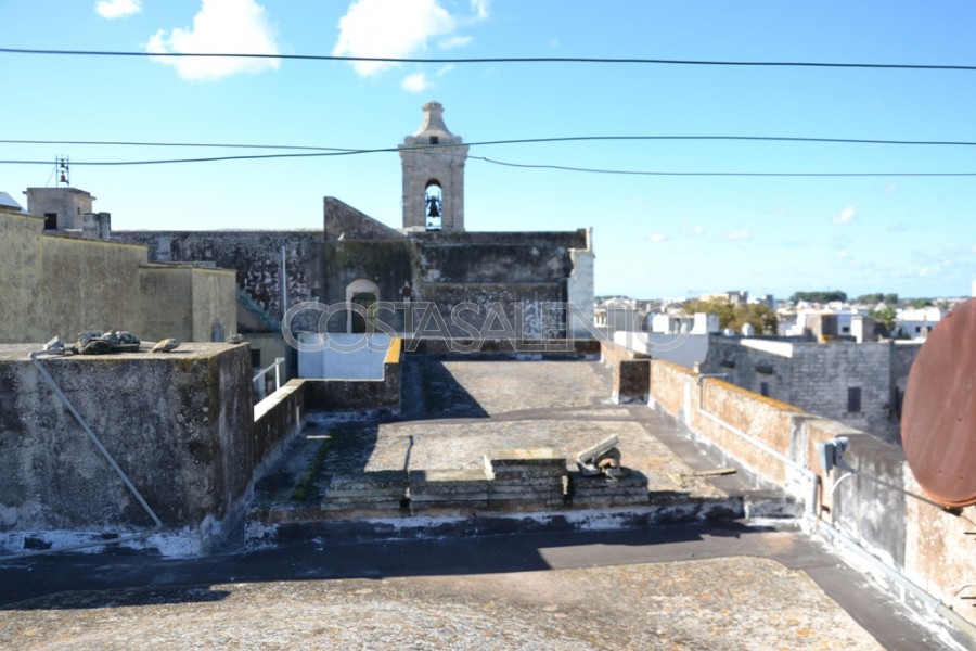 IL PALAZZOTTO CON VISTA MARE