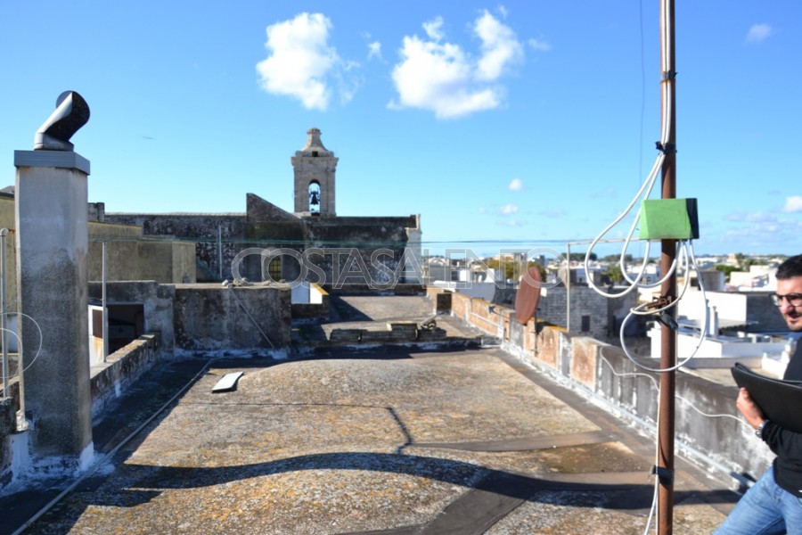 IL PALAZZOTTO CON VISTA MARE