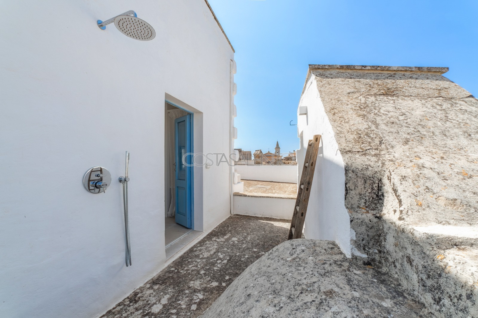 Domus Alba