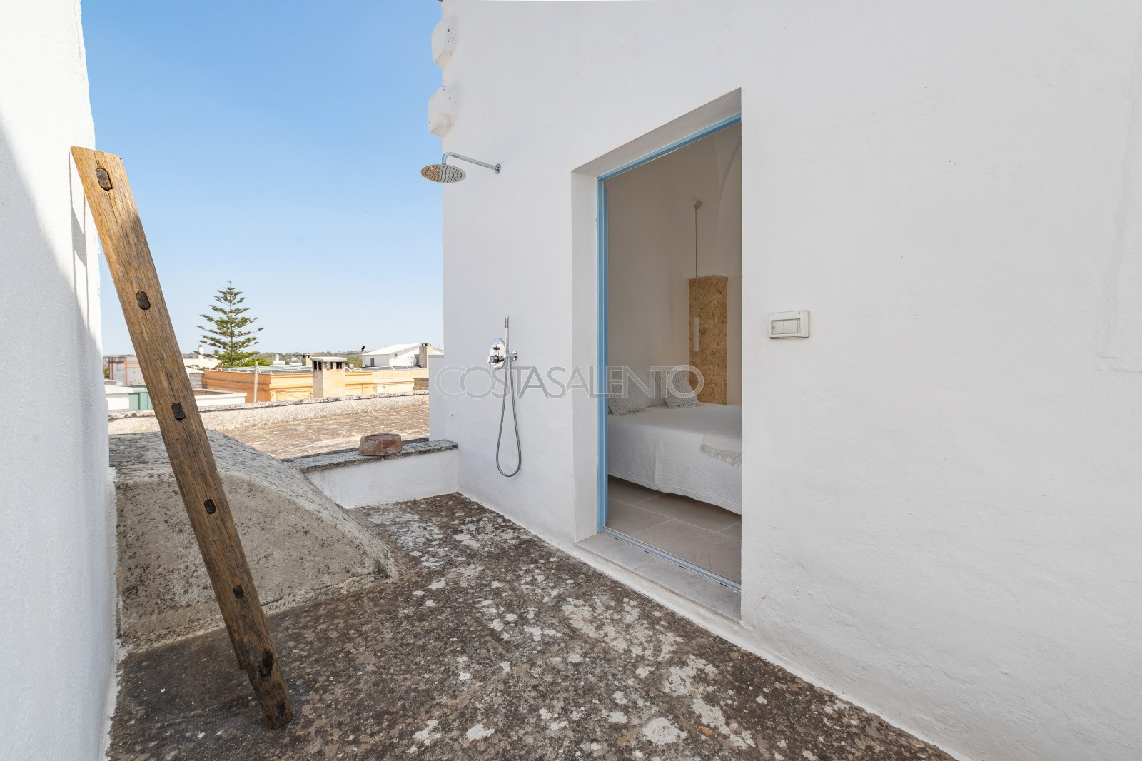 Domus Alba