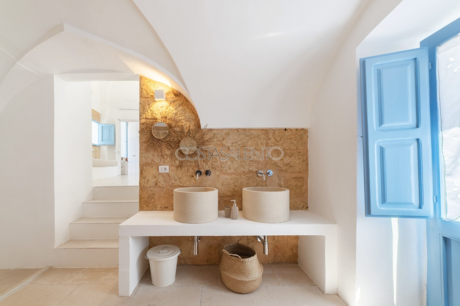 Domus Alba