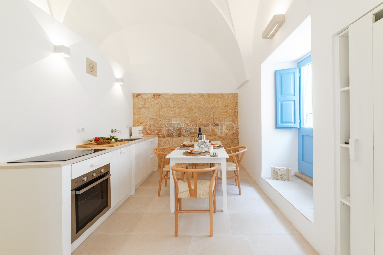 Domus Alba