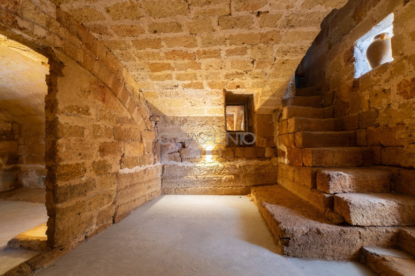Domus Alba
