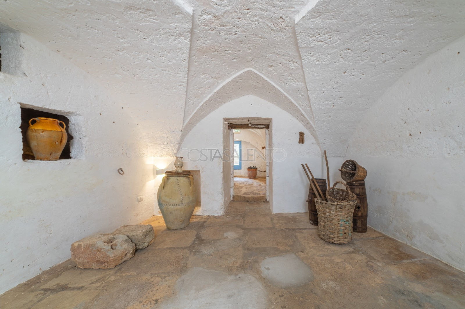 Domus Alba