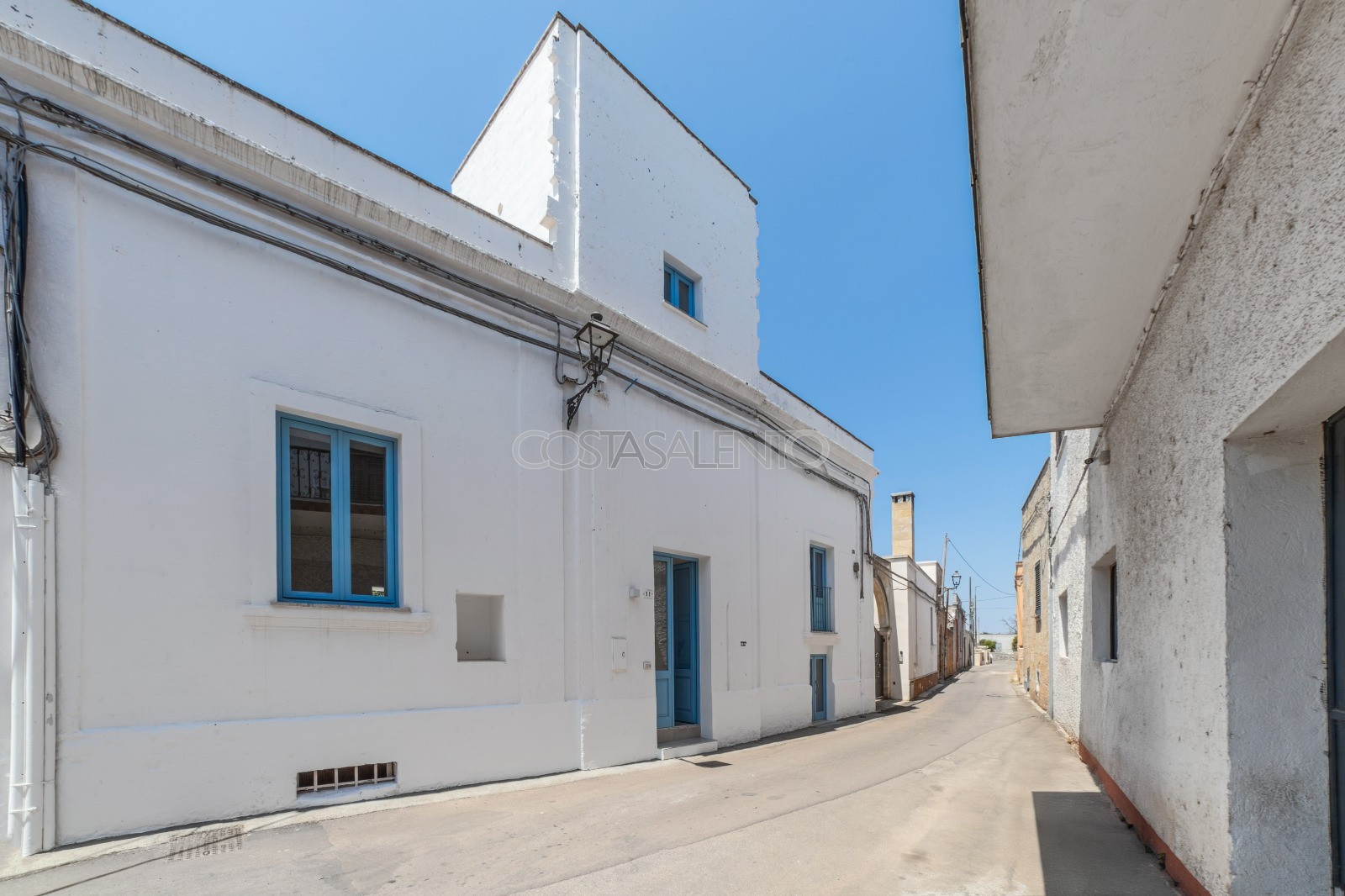 Domus Alba